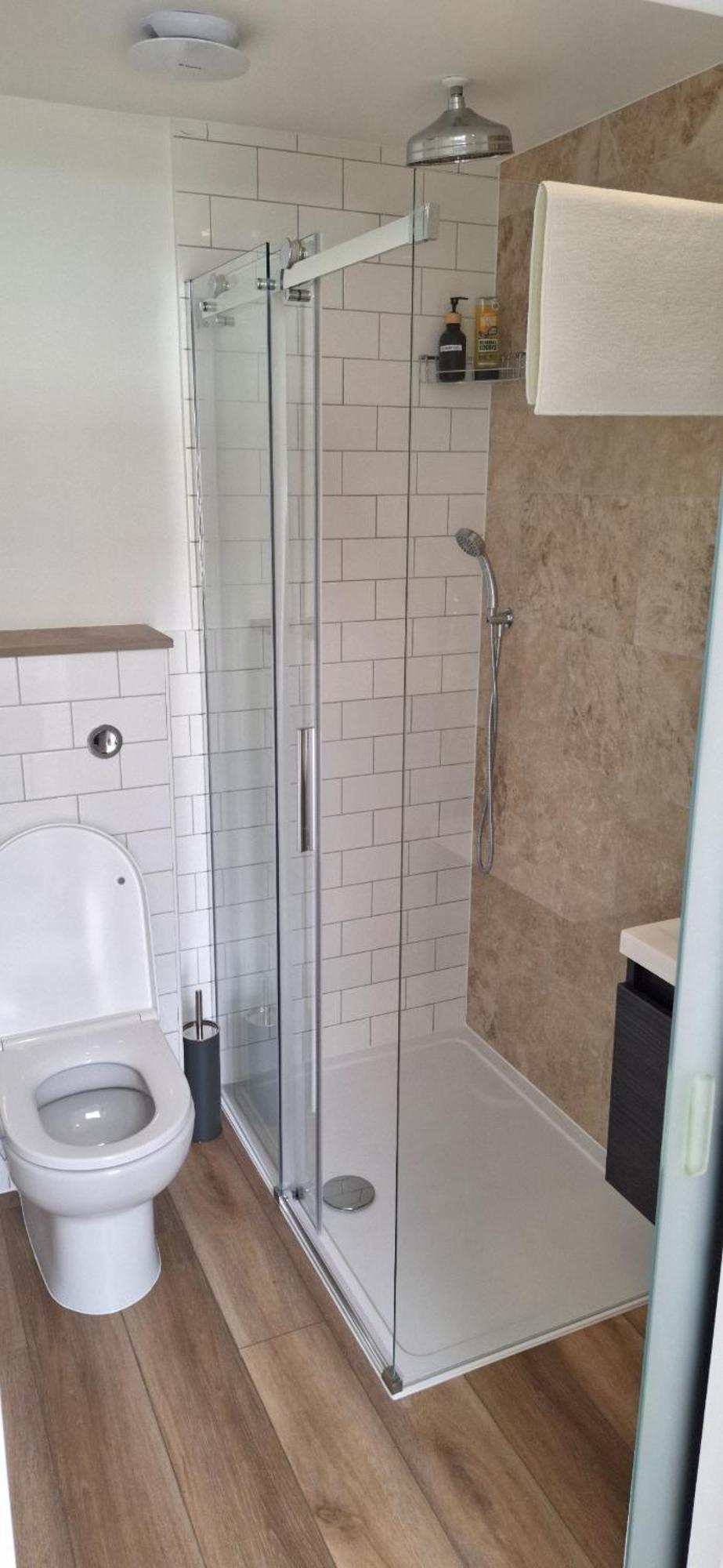 New 3 Bedrooms Flat In Ashford Near Heathrow Esterno foto